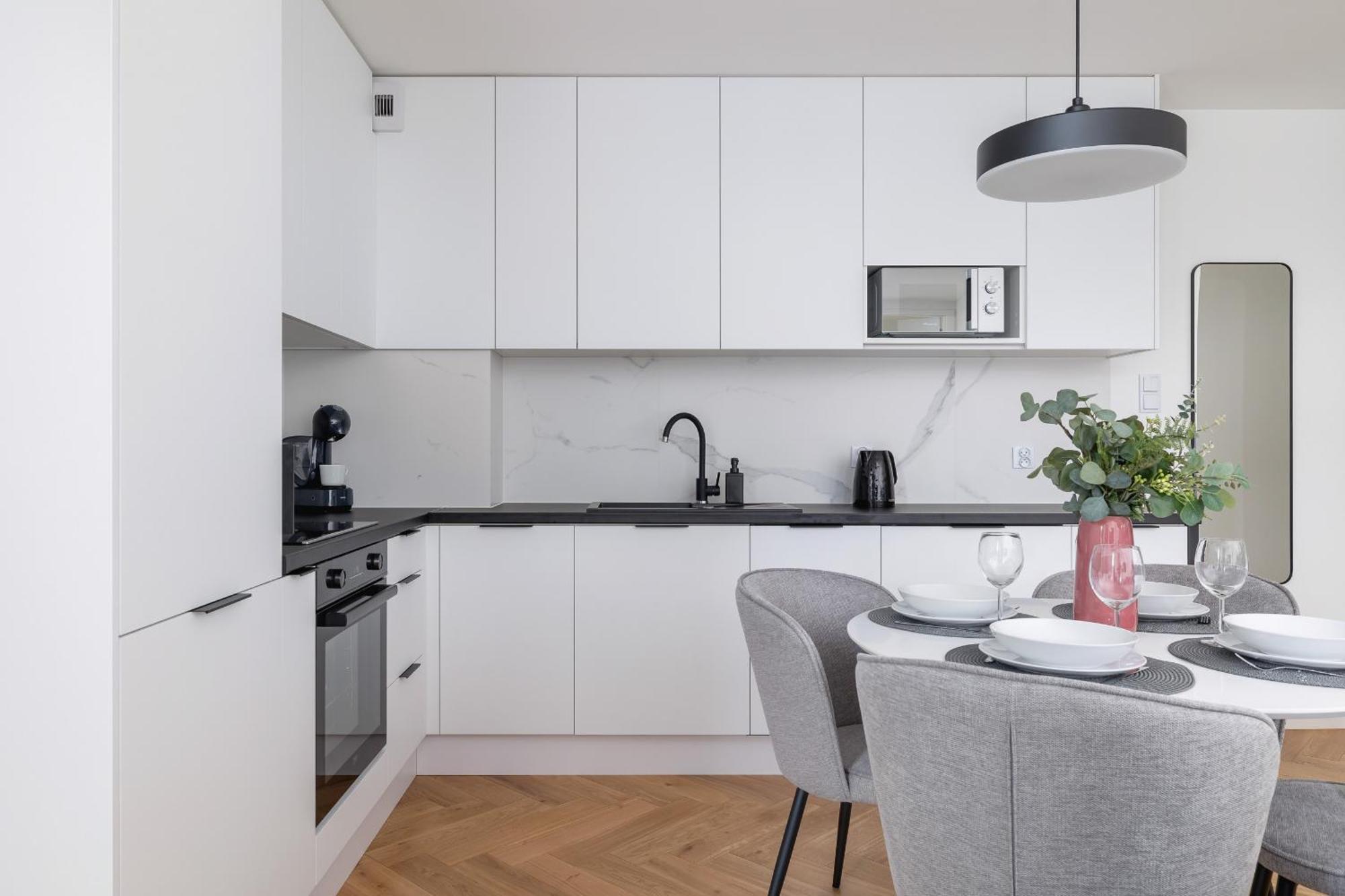 Lux Apartments Kosciuszki 39 With Parking By Renters Prestige Krakow Luaran gambar